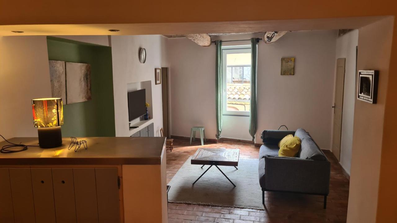 Ferienwohnung Cocon Du Papillon A Lourmarin Exterior foto