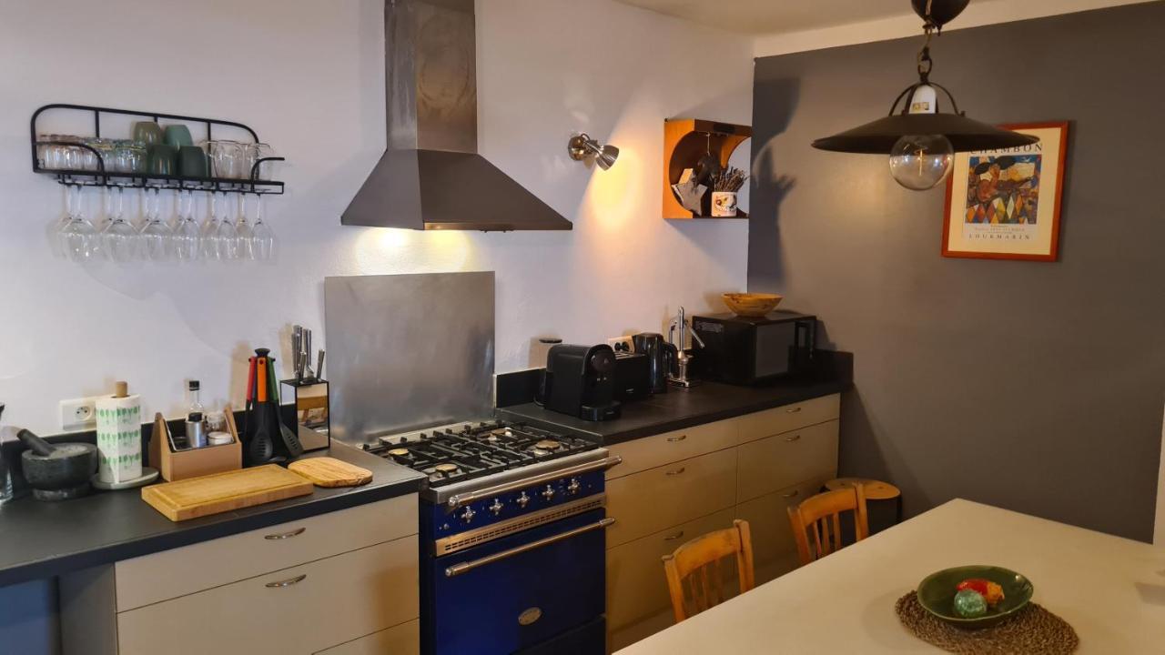 Ferienwohnung Cocon Du Papillon A Lourmarin Exterior foto